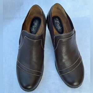 Euro Soft by Sofft Tami Brown leather block heel comfort shoe bootie Slip On 7.5